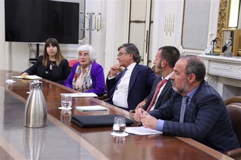 La Vicedecana del ICAM se reúne con la Asociación de Abogados