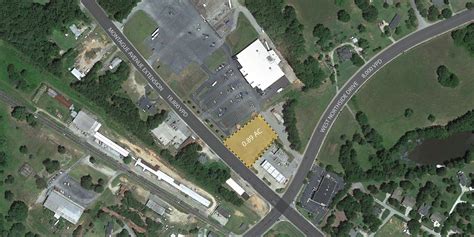 2039 MONTAGUE AVENUE EXT Greenwood SC 29649-9037 APN: 6837-768-341