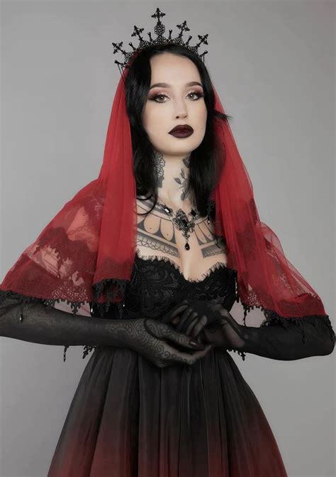 Pin By 🕸️india🕸️ On 🥀‘𝔱𝔦𝔩 𝔡𝔢𝔞𝔱𝔥 🥀 Goth Wedding Dresses Gothic Wedding Theme Gothic Bride