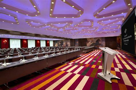 Ballroom Maximilian Hotel Vier Jahreszeiten Kempinski Munich