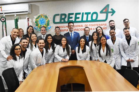 Acadêmicos do Centro Universitário Newton Paiva participam da Cerimônia