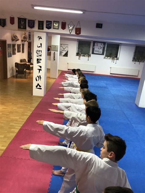 Kinder Training Traditionelles Taekwondo Center Altenhundem