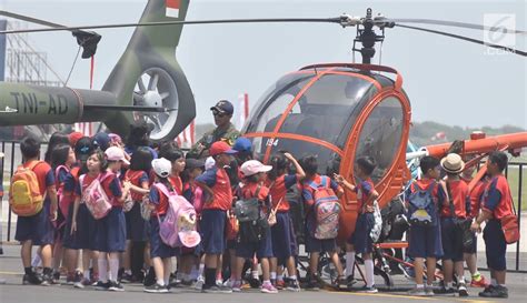 FOTO Pameran Alutsista Meriahkan HUT Ke 73 TNI Di Lanumad Ahmad Yani