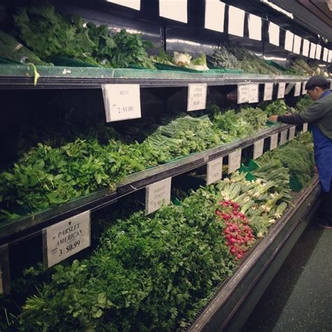 Golden Farms Market Grocery Store In Glendale