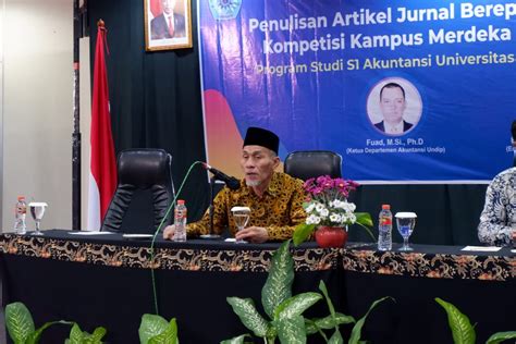 Workshop Penulisan Artikel Jurnal Bereputasi Dalam Program Kompetisi