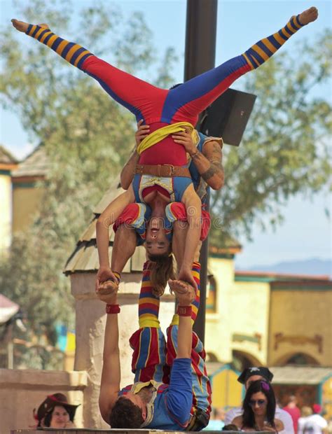 Una Compa A Del Acr Bata En El Festival Del Renacimiento De Arizona