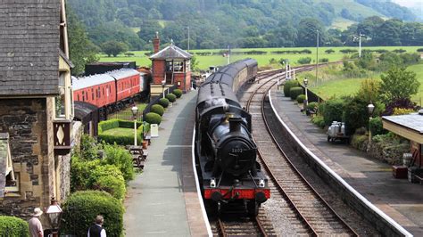 The Llangollen Railway - We Are Railfans