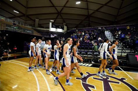 Girls Basketball Season Preview South Medford And Willamette Set For