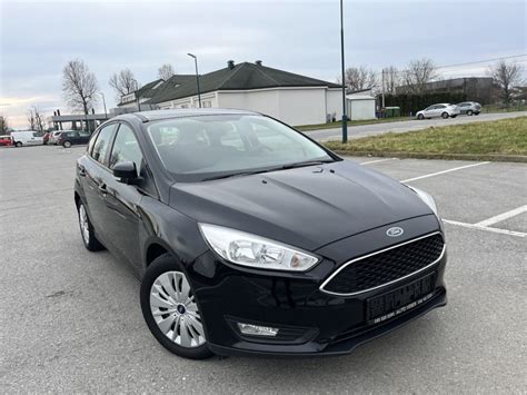 Ford Focus 1 5 TDCi Rezervirano 2017 God