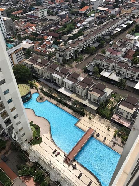 Cosmo Park Swimming Pool On The Rooftop Of Thamrin City Mall Jakarta