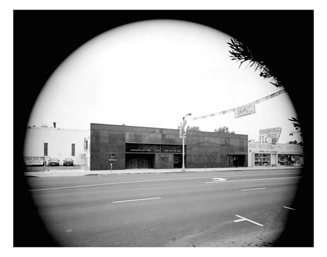 8056 Beverly Blvd., Los Angeles, 9 a.m. 24 September 1996 | Photographs