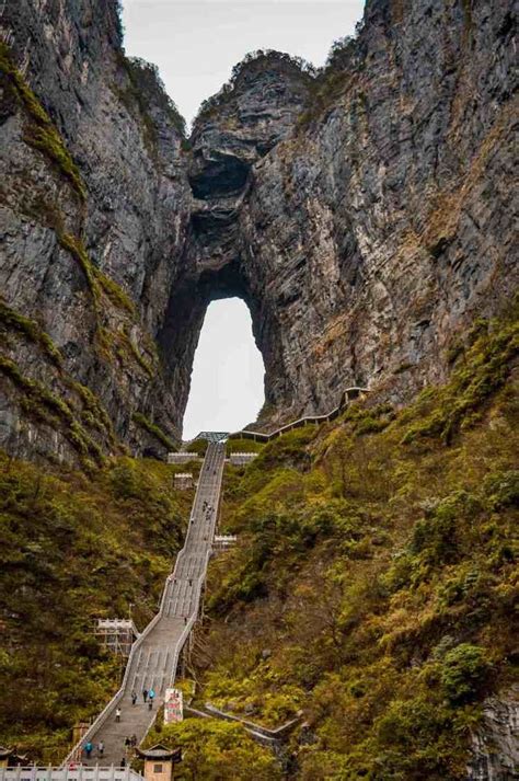 Montanha Tianmen Porta Do C U Na China Passarela De Vidro