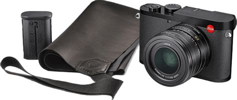 11 Best Leica Cameras (Which to Buy in December 2024?)