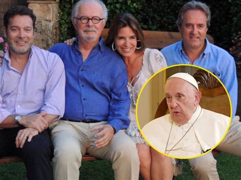 Papa Francisco Envi Bendici N A La Familia De Fernando Botero