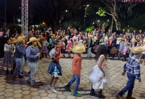 Notícia Prefeitura promove festa junina na Praça Prefeitura