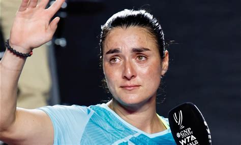 Ons Jabeur rompe en llanto tras su victoria en las WTA Finals Cancún