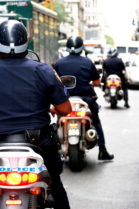 Finding security guard jobs NYC is easier than most people realize