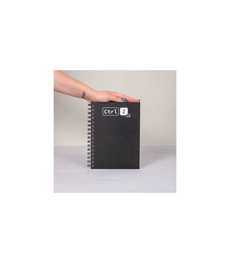 Cuaderno A5 Rayado Control Z Fera Design