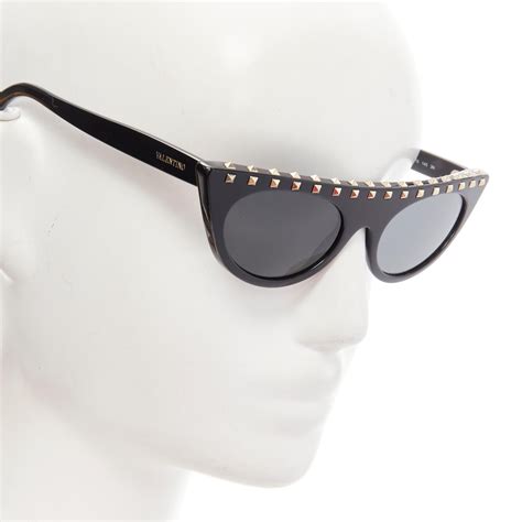 VALENTINO VA4018 Rockstud Black Gold Studded Cateye Sunglasses For Sale