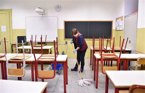 Scuole Chiuse A Palermo Oggi E Domani Ma S Alla Dad Che Succede Da