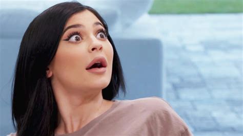 Pregnant Kylie Jenner And Travis Scott Breaking Up Hollywoodlife Youtube