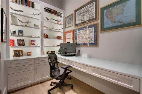 Transitional Home Office Clásico renovado Despacho Dallas Houzz