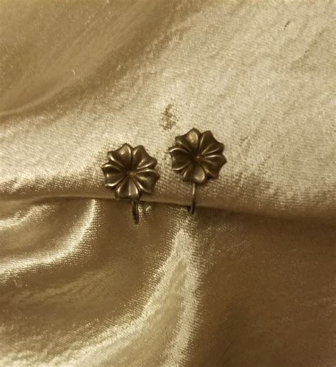 Vintage Sterling Silver Screw Back Flower Earrings Etsy