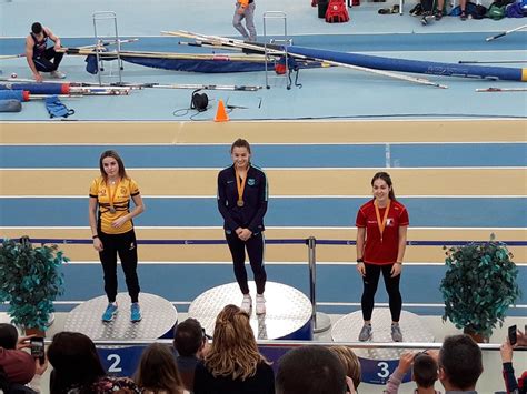 Els Atletes Del Ca Sant Celoni Aconsegueixen Una Medalla De Bronze I