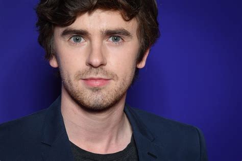 Freddie Highmore A Punto De Decir Adiós A España Y A Way Down Para