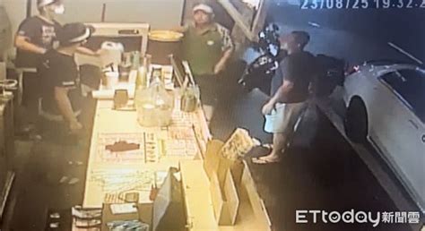 清潔隊員與飲料店員吵架爆衝突 晚上再討公道！友人亮球棒 Ettoday社會新聞 Ettoday新聞雲