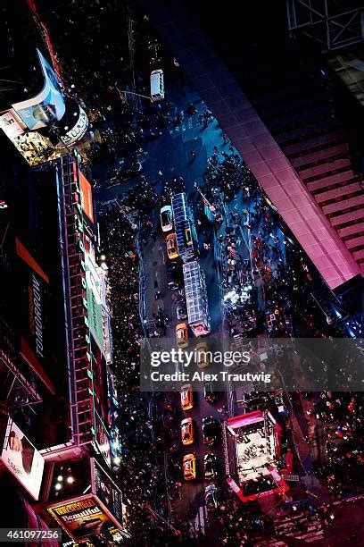 Times Square Birds Eye View Photos And Premium High Res Pictures