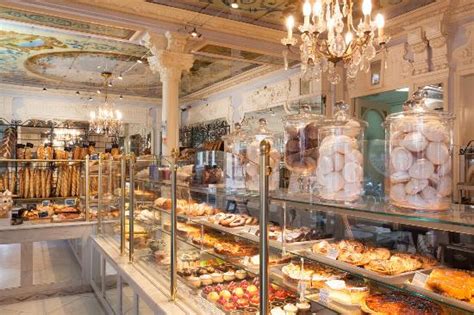 Everything You Need To Know About Parisian Bakeries