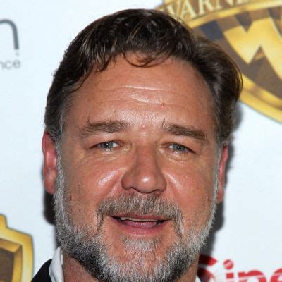 Russell Crowe Wiki Age Height Wife Net Worth Updated On December