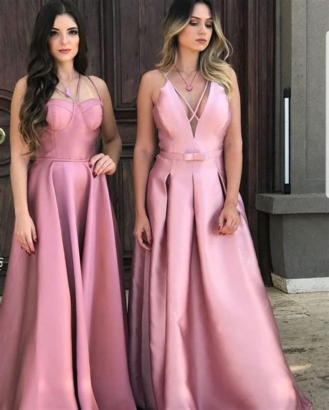 Aluguel de Vestido de Festa Madrinha de Casamento Romântico Decotado