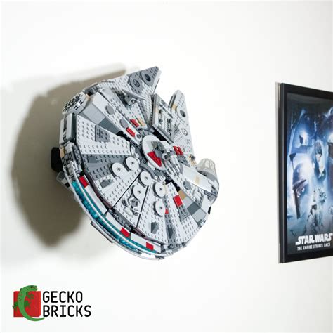 Archivo STL Soporte de pared para LEGO Star Wars Halcón Milenario 75257