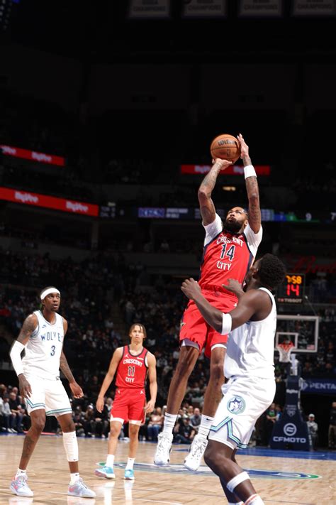 Photos From The Pelicans Kings Preseason Game Photo Gallery Nba