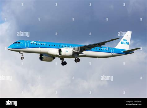 Amsterdam Netherlands October Klm Cityhopper Embraer E