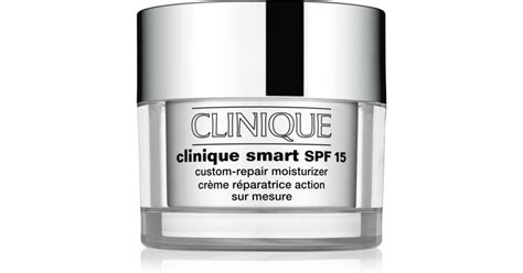 Clinique Clinique Smart SPF 15 Custom Repair Moisturizer Crema Giorno