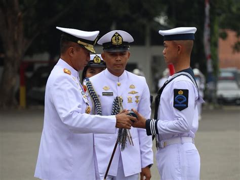 Dankodiklatal Memimpin Upacara Pelantikan Dan Penyumpahan Siswa Dikmata