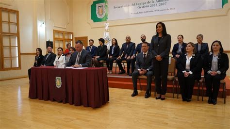 Presenta Rector De La UABC A Su Equipo De Trabajo Periodismo Negro