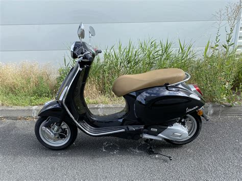 Scooter Vespa Primavera D Stock