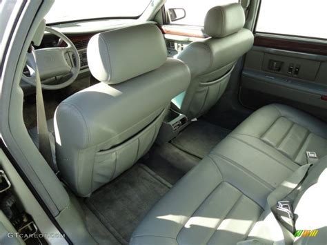 Neutral Shale Interior 1996 Cadillac DeVille Sedan Photo #72082566 | GTCarLot.com