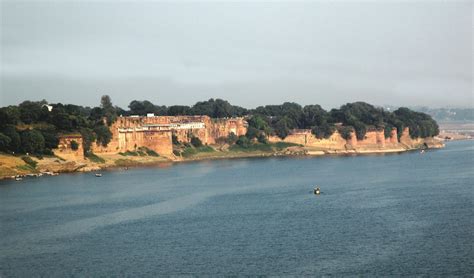 Allahabad Fort The Largest Fort Built By Akbar Muslims Of India