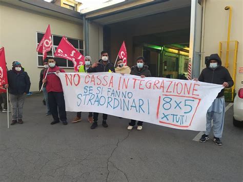 Prato Sciopero Dei Lavoratori Texprint Basta Sfruttamento Avanza La