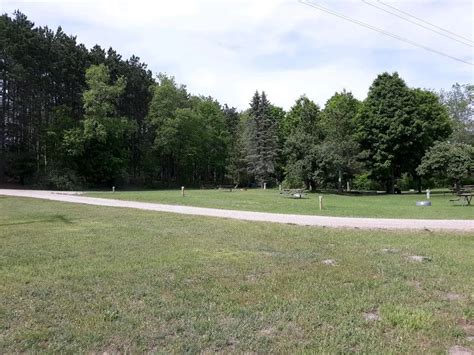 E1 30a Large Motorhome Grass Back In Betsie River Canoes And Campground