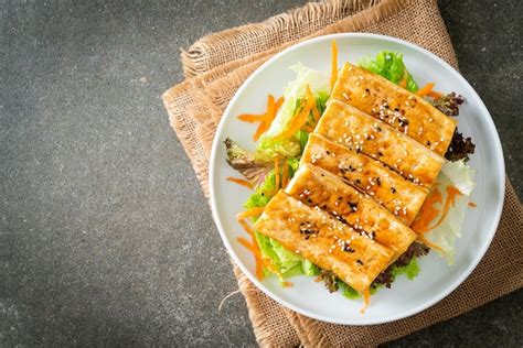 Premium Photo Teriyaki Tofu Salad With Sesame Vegan And Vegetarian Food Style