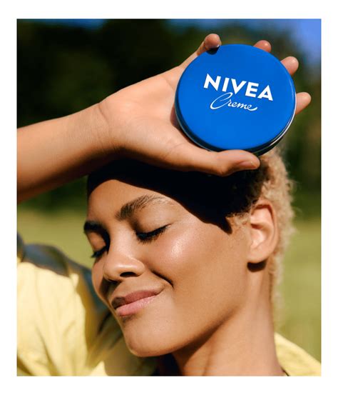 Универсален хидратиращ крем Nivea Creme 75млЗащита и грижа