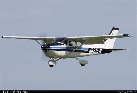 N Ew Reims Cessna F Q Skylane Ii Private Hjcurtis Jetphotos