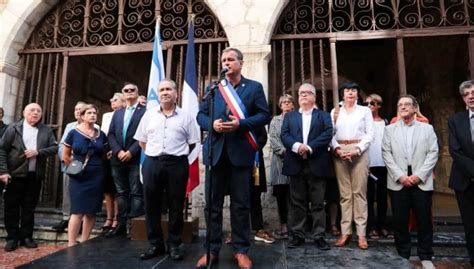 Hommage aux victimes des attentats en Israël le faux pas d Aliot