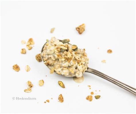 Overnight Peanut Butter Granola Oats